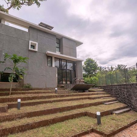 Villa Foresta By Stayvista With Modern Decor, Swimming Pool & Expansive Lawn For A Perfect Escape Lonavla Exterior foto